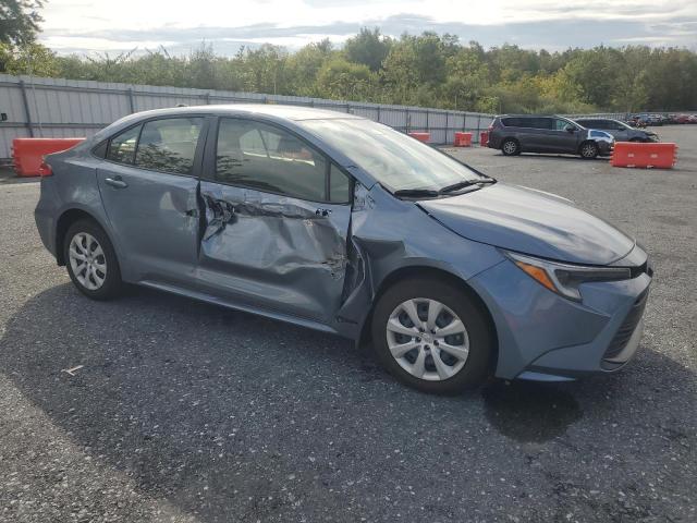 JTDBCMFE8R3068777 - 2024 TOYOTA COROLLA LE Сірий фото 4