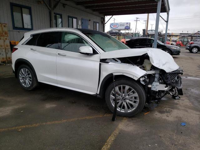 3PCAJ5BA7PF122323 - 2023 INFINITI QX50 LUXE WHITE photo 4