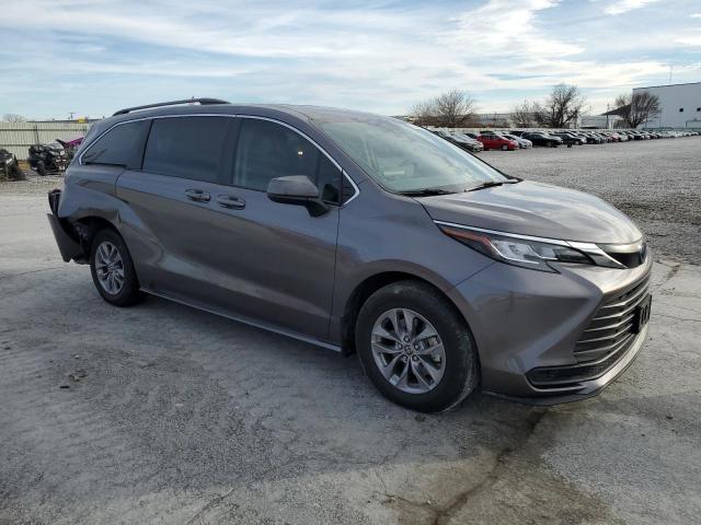 5TDKRKEC7NS079913 - 2022 TOYOTA SIENNA LE GRAY photo 4