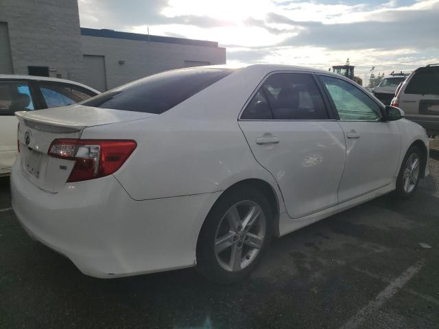 4T1BF1FK3DU642745 - 2013 TOYOTA CAMRY L WHITE photo 3