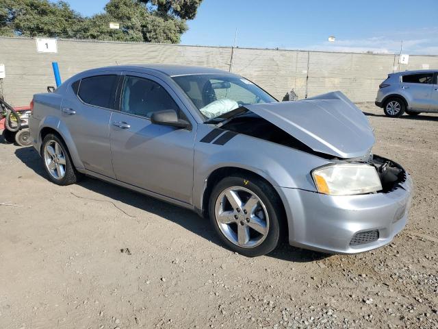 1C3CDZAB3DN658527 - 2013 DODGE AVENGER SE Сріблястий фото 4