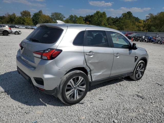 JA4APUAUXNU020372 - 2022 MITSUBISHI OUTLANDER ES SILVER photo 3