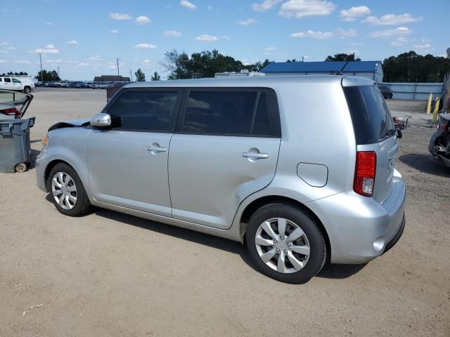 JTLZE4FE2FJ070304 - 2015 TOYOTA SCION XB Silber Foto 2