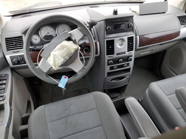 2A8HR541X9R665380 - 2009 CHRYSLER TOWN & COU TOURING BLACK photo 8