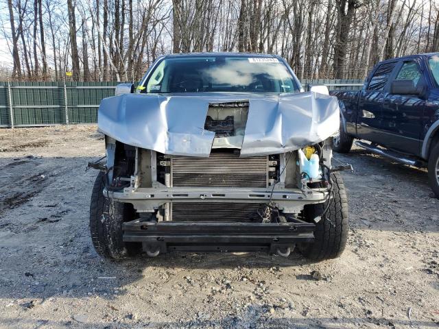 1GCGTDEN6J1204699 - 2018 CHEVROLET COLORADO Z71 GRAY photo 5