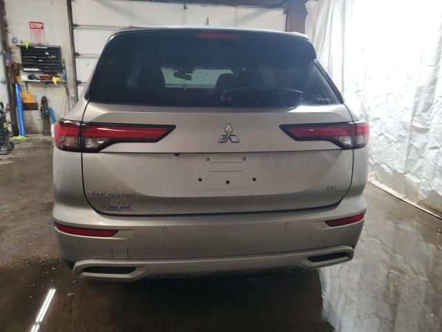 JA4J4UA83NZ065748 - 2022 MITSUBISHI OUTLANDER SE 银色 照片 6