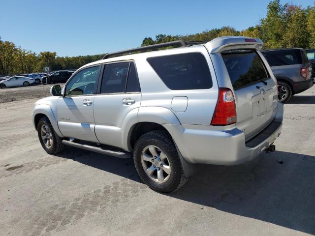 JTEBU14R38K021786 - 2008 TOYOTA 4RUNNER SR5 SILVER photo 2
