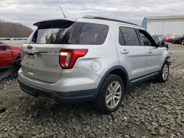 1FM5K8DH8JGB02424 - 2018 FORD EXPLORER XLT SILVER photo 3