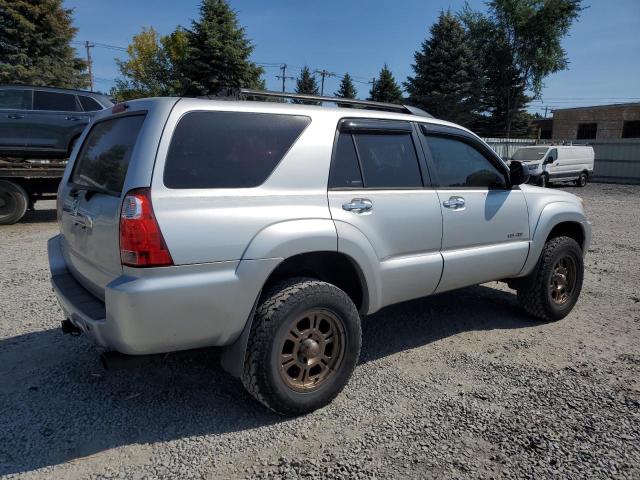 JTEBU14R368057388 - 2006 TOYOTA 4RUNNER SR5 SILVER photo 3