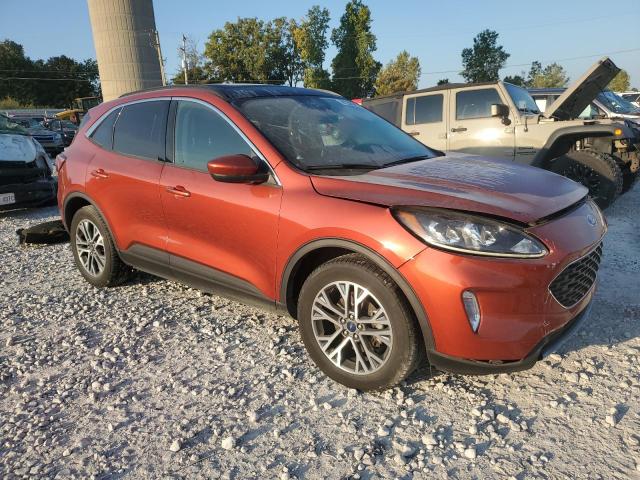 1FMCU9H99LUA30938 - 2020 FORD ESCAPE SEL ORANGE photo 4