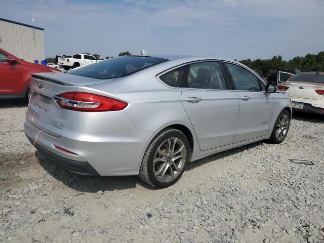 3FA6P0RU1KR120331 - 2019 FORD FUSION TITANIUM 银色 照片 3