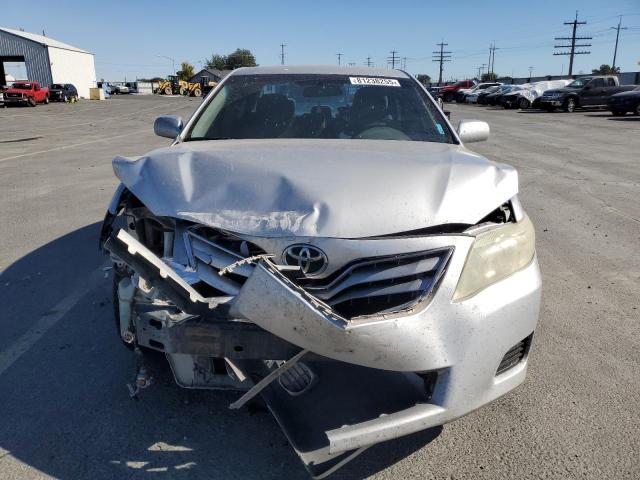 4T4BF3EK3BR179098 - 2011 TOYOTA CAMRY BASE SILVER photo 5