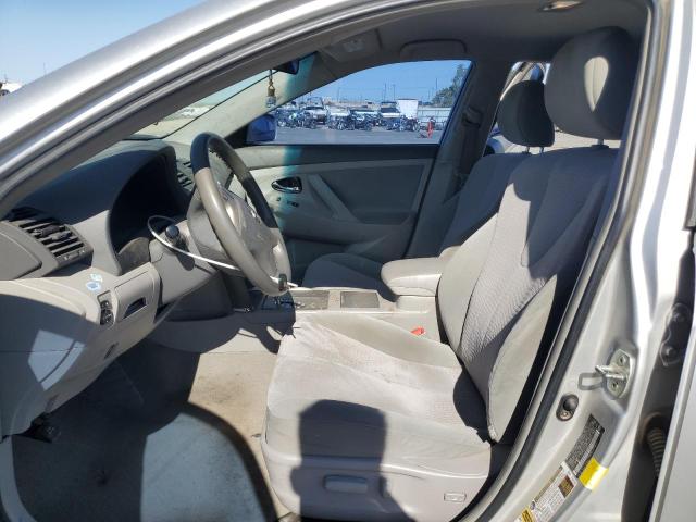 4T4BF3EK3BR179098 - 2011 TOYOTA CAMRY BASE SILVER photo 7