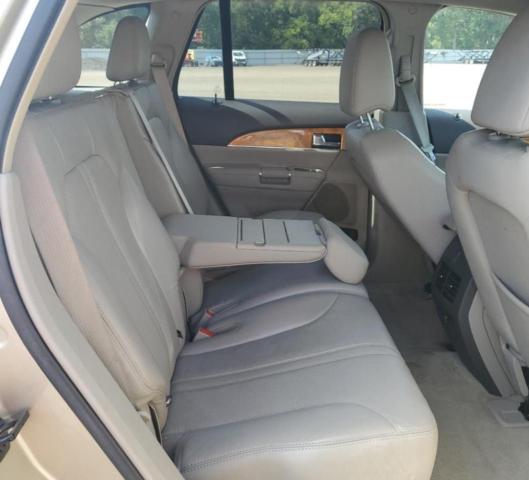 2LMDJ6JK0BBJ13949 - 2011 LINCOLN MKX GOLD photo 11