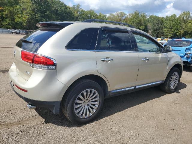 2LMDJ6JK0BBJ13949 - 2011 LINCOLN MKX GOLD photo 3