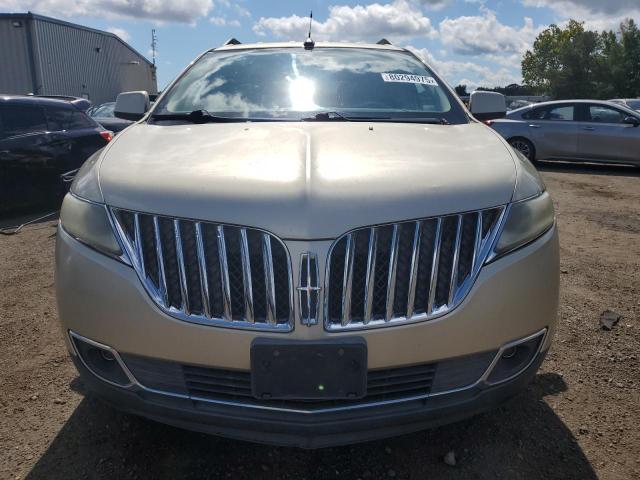 2LMDJ6JK0BBJ13949 - 2011 LINCOLN MKX GOLD photo 5