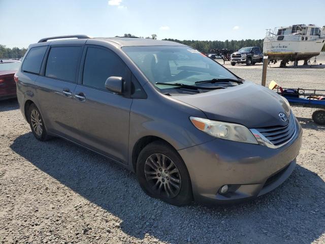 5TDYK3DC3FS673521 - 2015 TOYOTA SIENNA XLE 灰色 照片 4