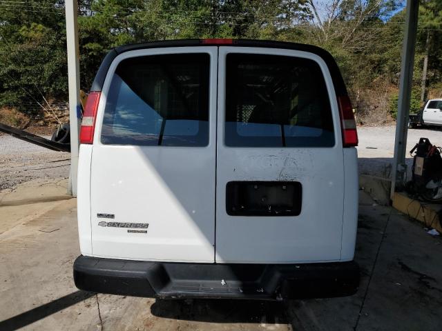 1GCWGFBA6B1122891 - 2011 CHEVROLET EXPRESS G2 WHITE photo 6