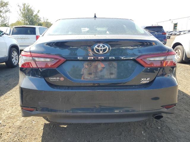 4T1F11BK8MU037982 - 2021 TOYOTA CAMRY XLE BLUE photo 6