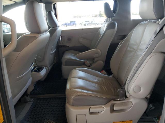 5TDYK3DC7BS044242 - 2011 TOYOTA SIENNA XLE ვერცხლისფერი ფოტო 11