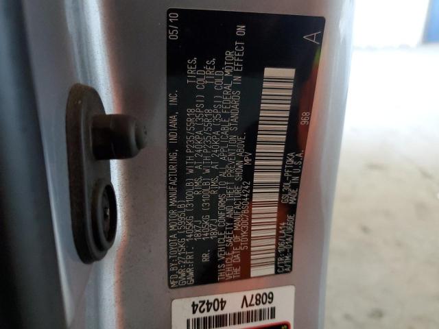 5TDYK3DC7BS044242 - 2011 TOYOTA SIENNA XLE ვერცხლისფერი ფოტო 14