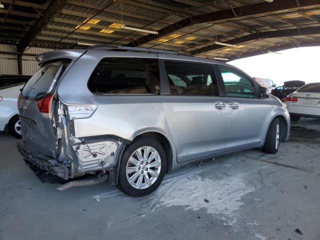 5TDYK3DC7BS044242 - 2011 TOYOTA SIENNA XLE ვერცხლისფერი ფოტო 3