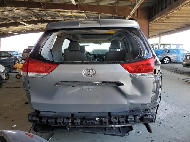 5TDYK3DC7BS044242 - 2011 TOYOTA SIENNA XLE ვერცხლისფერი ფოტო 6