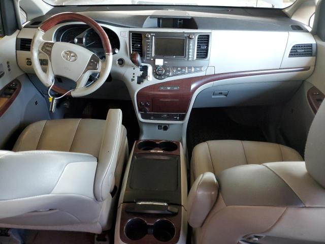 5TDYK3DC7BS044242 - 2011 TOYOTA SIENNA XLE ვერცხლისფერი ფოტო 8