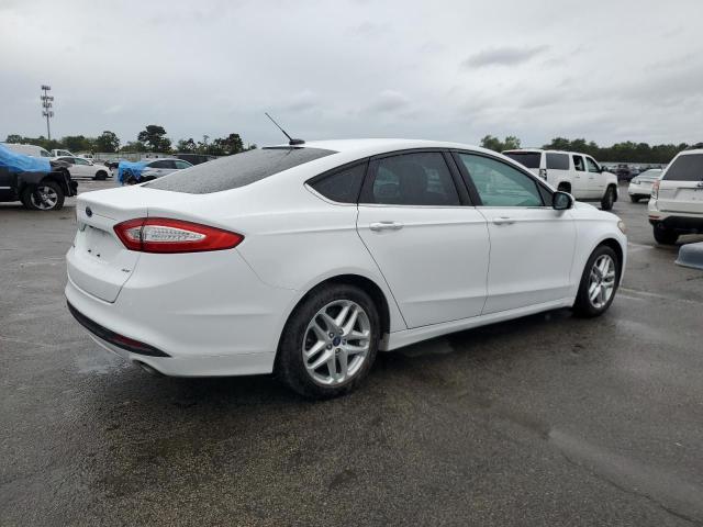 3FA6P0H70GR283118 - 2016 FORD FUSION SE 白色 照片 3