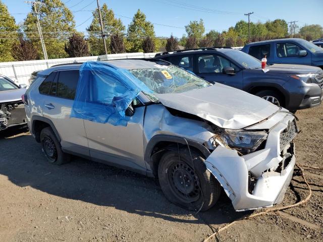 2T3F1RFV7KW025958 - 2019 TOYOTA RAV4 LE Gümüş foto 4