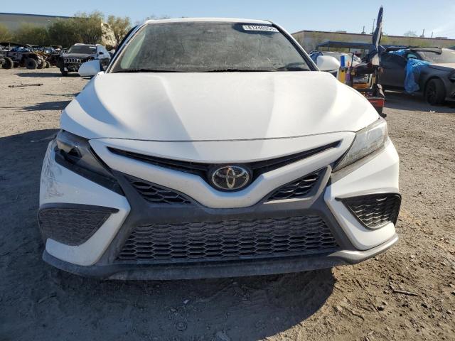 4T1G11AK9PU779043 - 2023 TOYOTA CAMRY SE NIGHT SHADE WHITE photo 5
