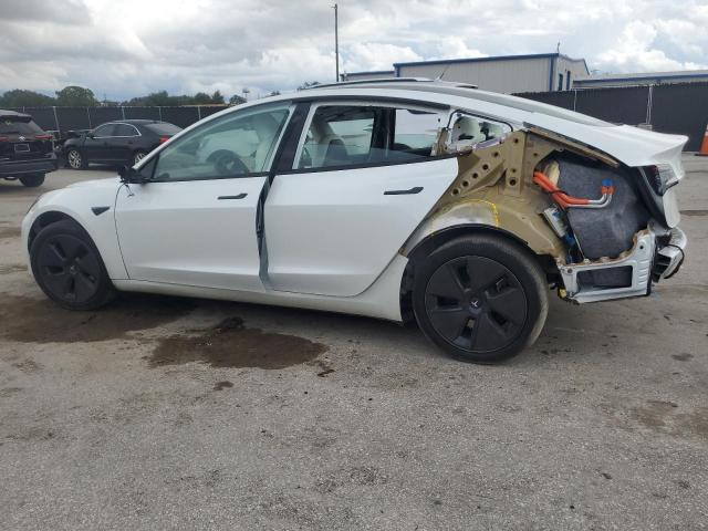 5YJ3E1EA1PF582840 - 2023 TESLA MODEL 3 თეთრი ფოტო 2