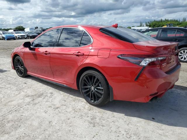 4T1K61AK5RU200788 - 2024 TOYOTA CAMRY XSE RED photo 2
