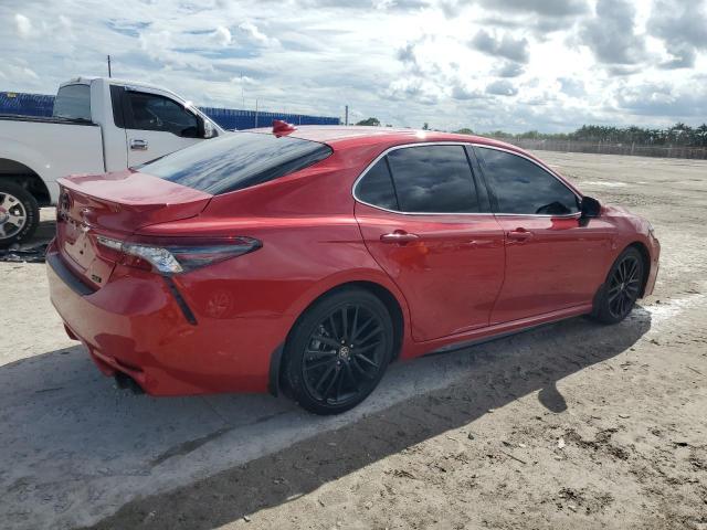 4T1K61AK5RU200788 - 2024 TOYOTA CAMRY XSE RED photo 3