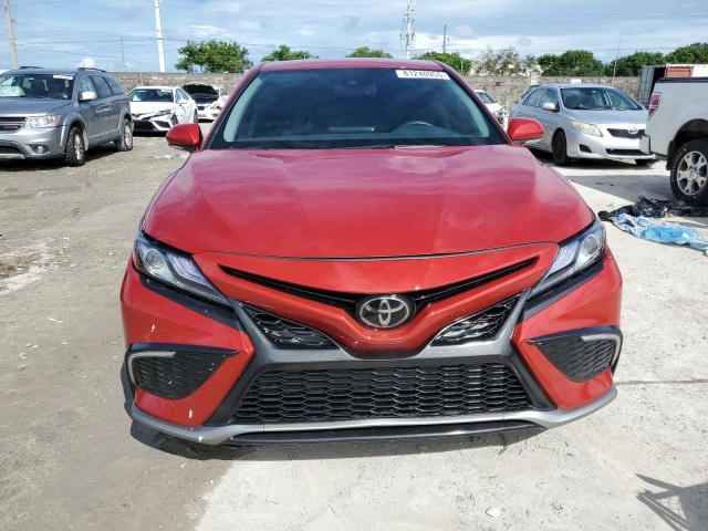 4T1K61AK5RU200788 - 2024 TOYOTA CAMRY XSE RED photo 5
