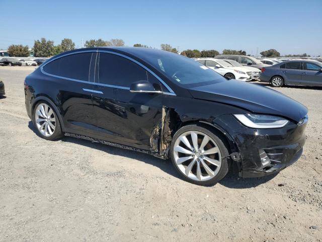 5YJXCBE24LF243294 - 2020 TESLA MODEL X BLACK photo 4