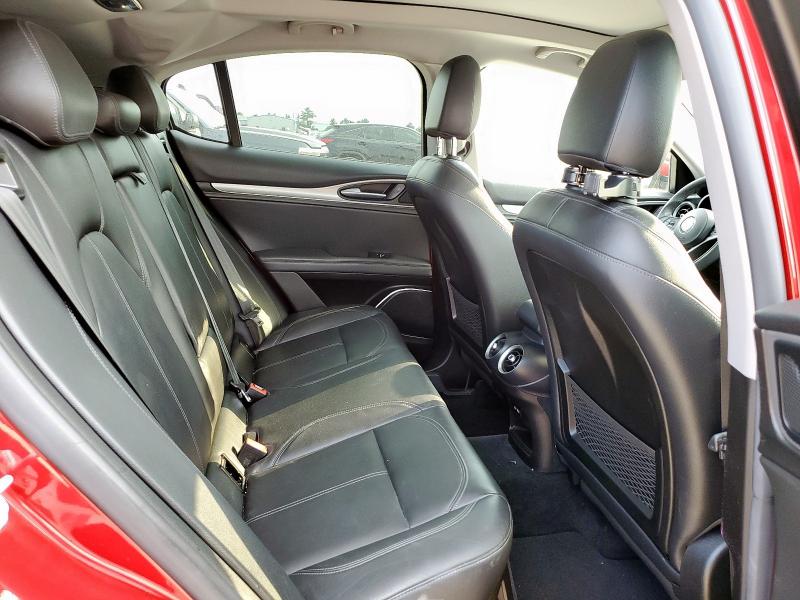 ZASFAKBN5J7B64131 - 2018 ALFA ROMEO STELVIO TI RED photo 10