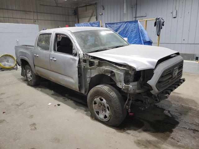 5TFCZ5AN8JX124973 - 2018 TOYOTA TACOMA DOUBLE CAB SILVER photo 4