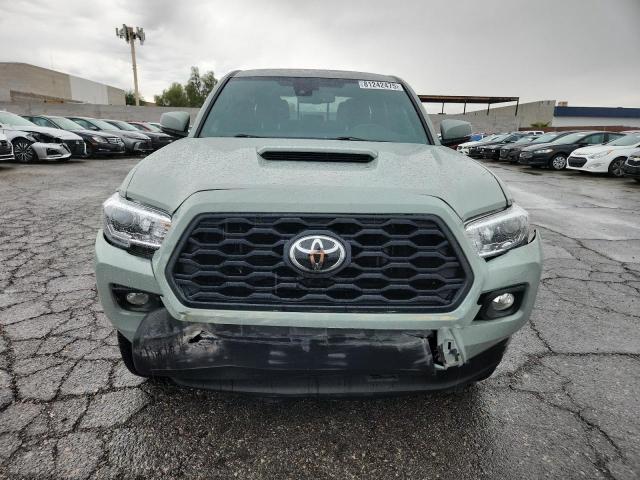 3TMAZ5CN5NM174388 - 2022 TOYOTA TACOMA DOUBLE CAB ნაცრისფერი ფოტო 5