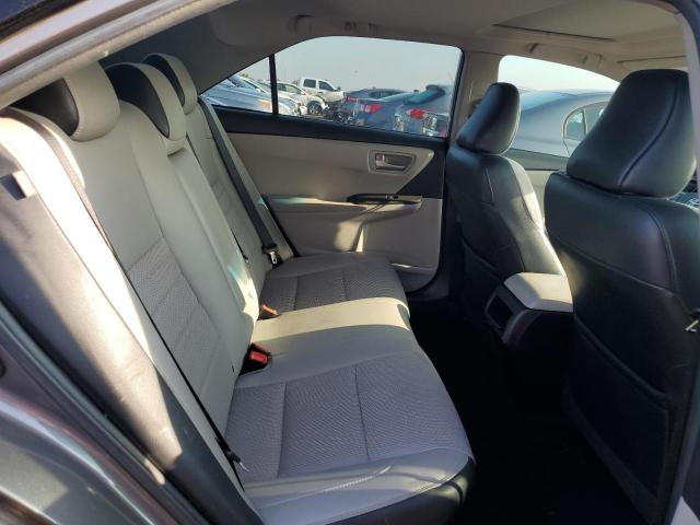 4T1BF1FK5GU265467 - 2016 TOYOTA CAMRY LE GRAY photo 10