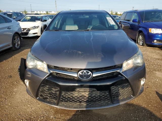 4T1BF1FK5GU265467 - 2016 TOYOTA CAMRY LE GRAY photo 5