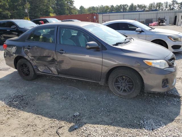5YFBU4EE5DP189281 - 2013 TOYOTA COROLLA BASE Մոխրագույն լուսանկար 4