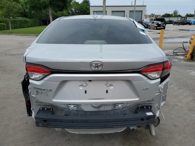 JTDEPMAE6NJ210672 - 2022 TOYOTA COROLLA LE SILVER photo 6