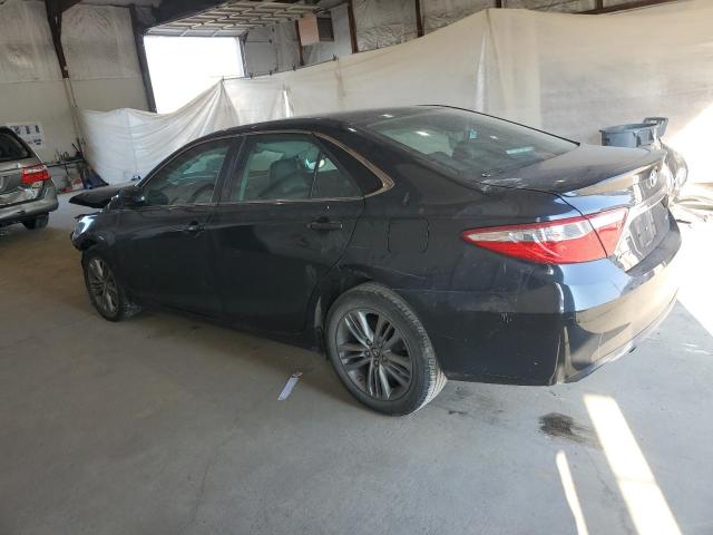 4T1BF1FK4HU724165 - 2017 TOYOTA CAMRY SE LE Սև լուսանկար 2