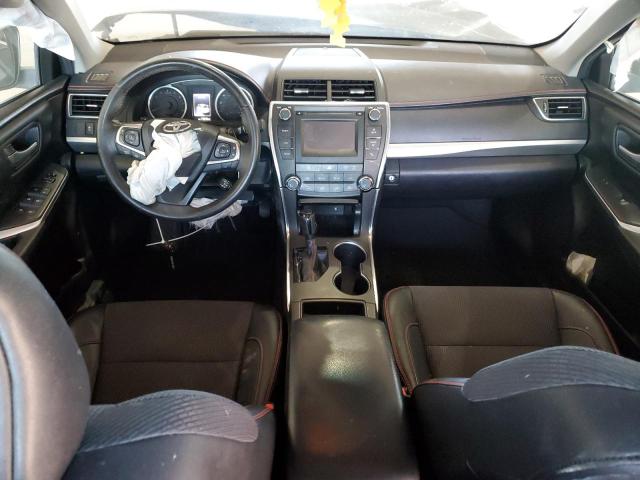 4T1BF1FK4HU724165 - 2017 TOYOTA CAMRY SE LE Սև լուսանկար 8