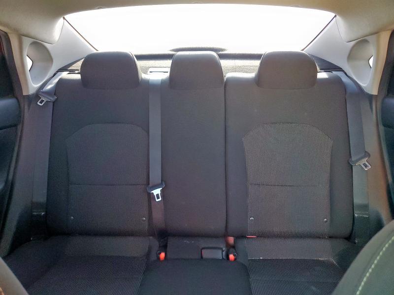 3KPF24AD4KE048723 - 2019 KIA FORTE FE Червоний фото 10