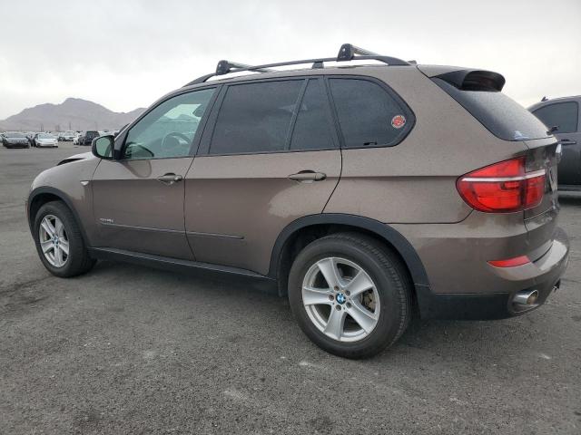 5UXZW0C52CL670826 - 2012 BMW X5 XDRIVE35D BROWN photo 2