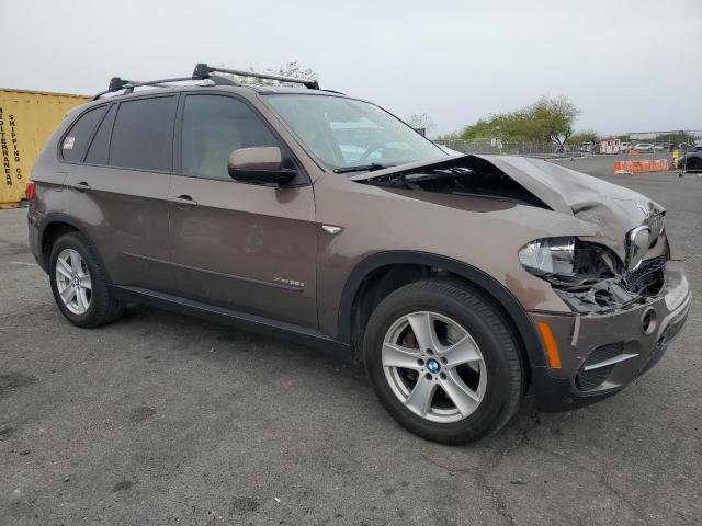 5UXZW0C52CL670826 - 2012 BMW X5 XDRIVE35D BROWN photo 4