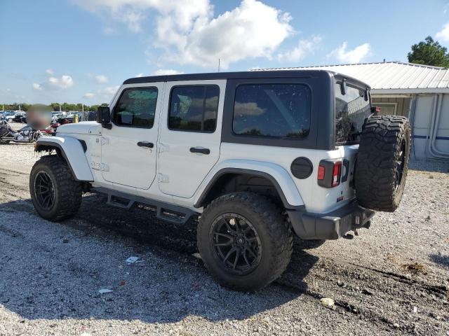 1C4HJXEN3LW147783 - 2020 JEEP WRANGLER UNLIMITED SAHARA WHITE photo 2