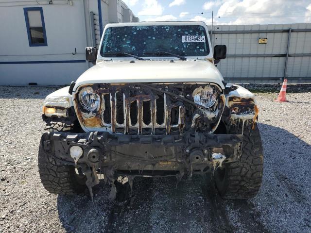 1C4HJXEN3LW147783 - 2020 JEEP WRANGLER UNLIMITED SAHARA WHITE photo 5